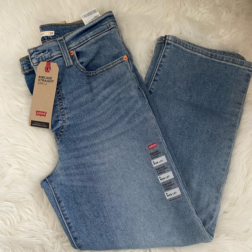 Rib cage Levis